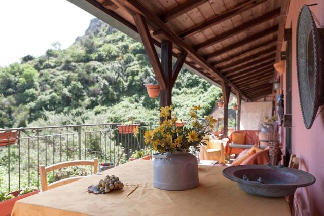 Carly & Dane Vacation House Taormina Exterior photo